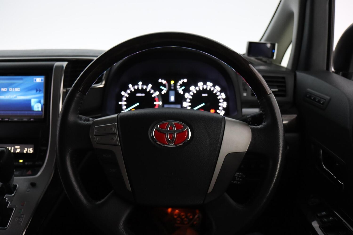 Toyota Vellfire vaihtoauto