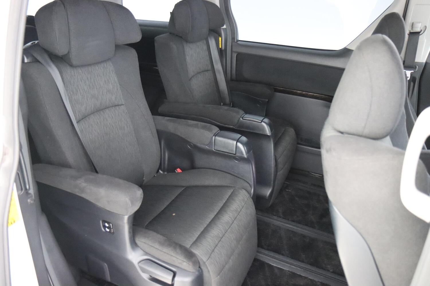 Toyota Vellfire vaihtoauto