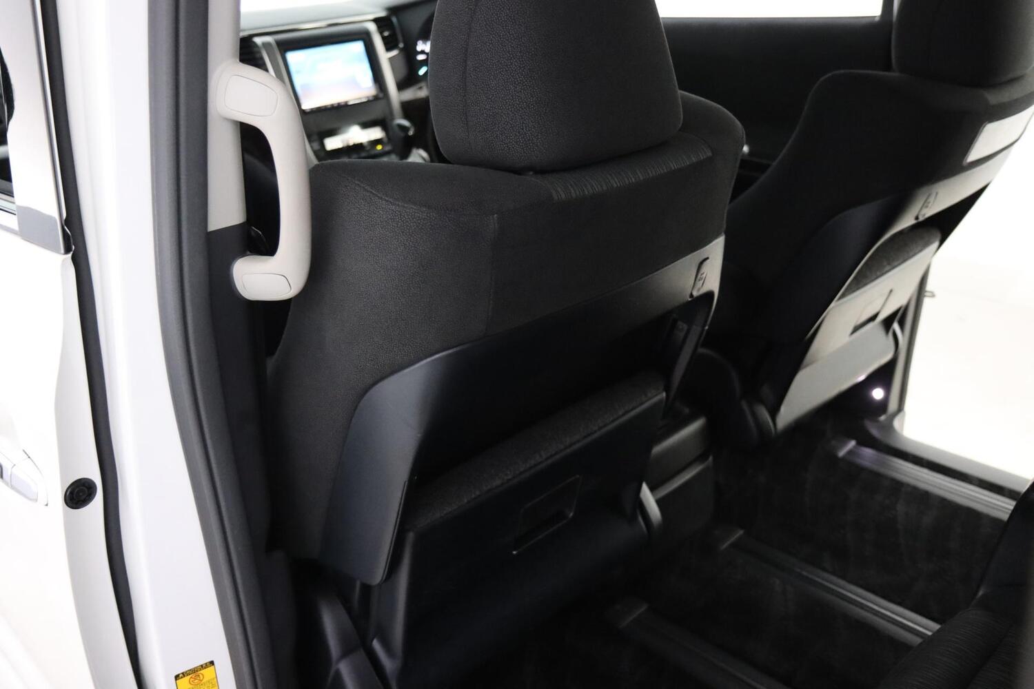 Toyota Vellfire vaihtoauto