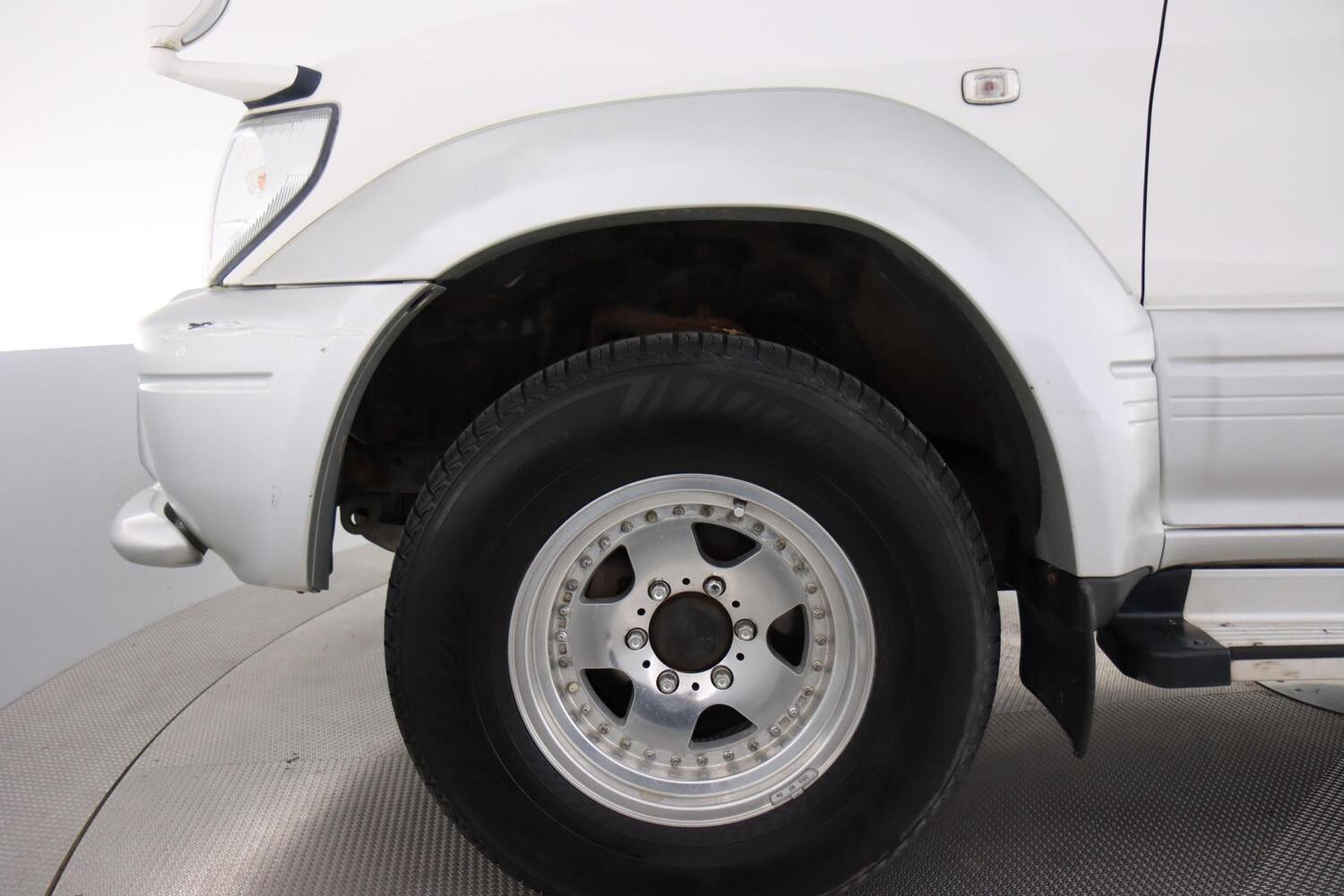 Toyota Land Cruiser vaihtoauto