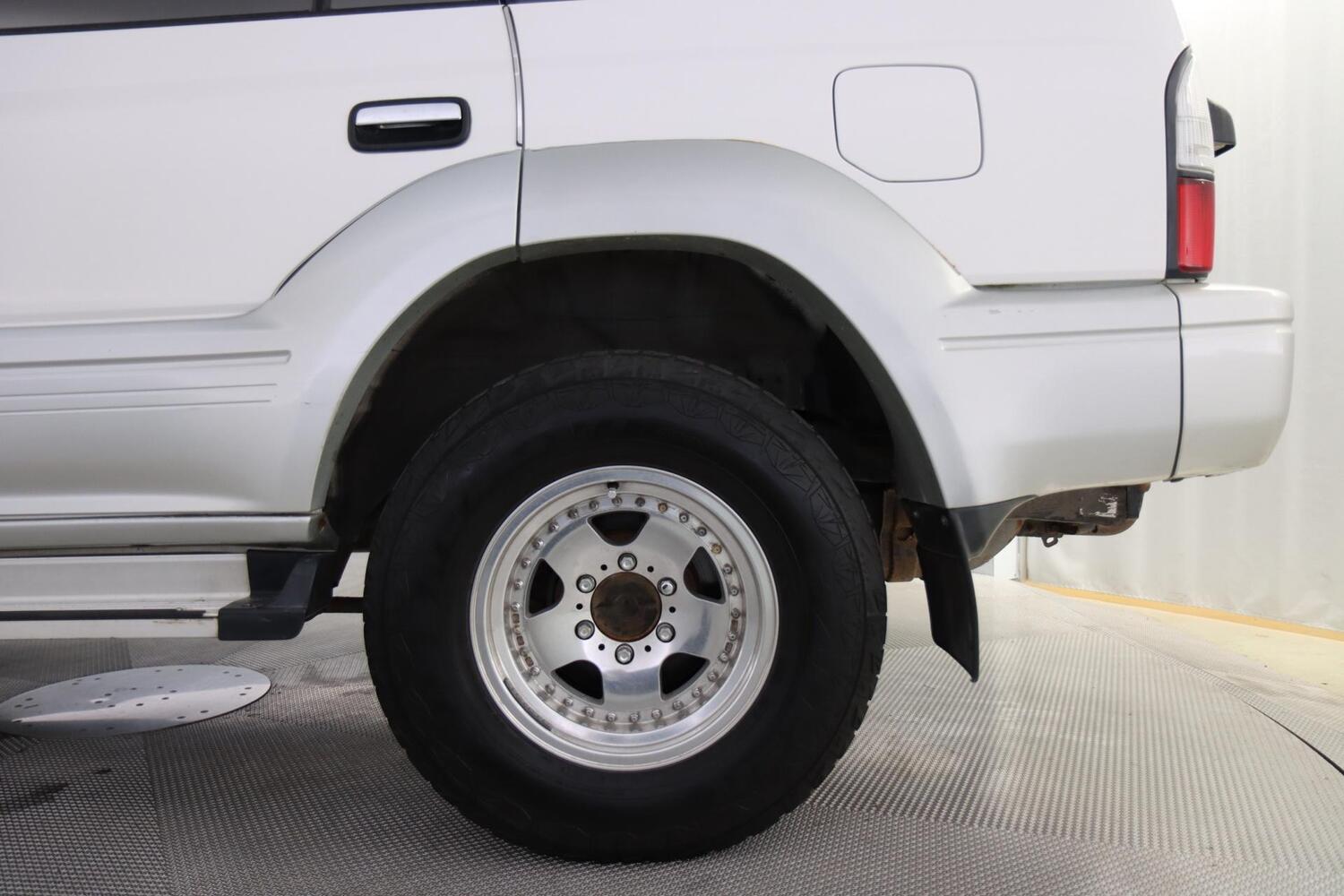 Toyota Land Cruiser vaihtoauto