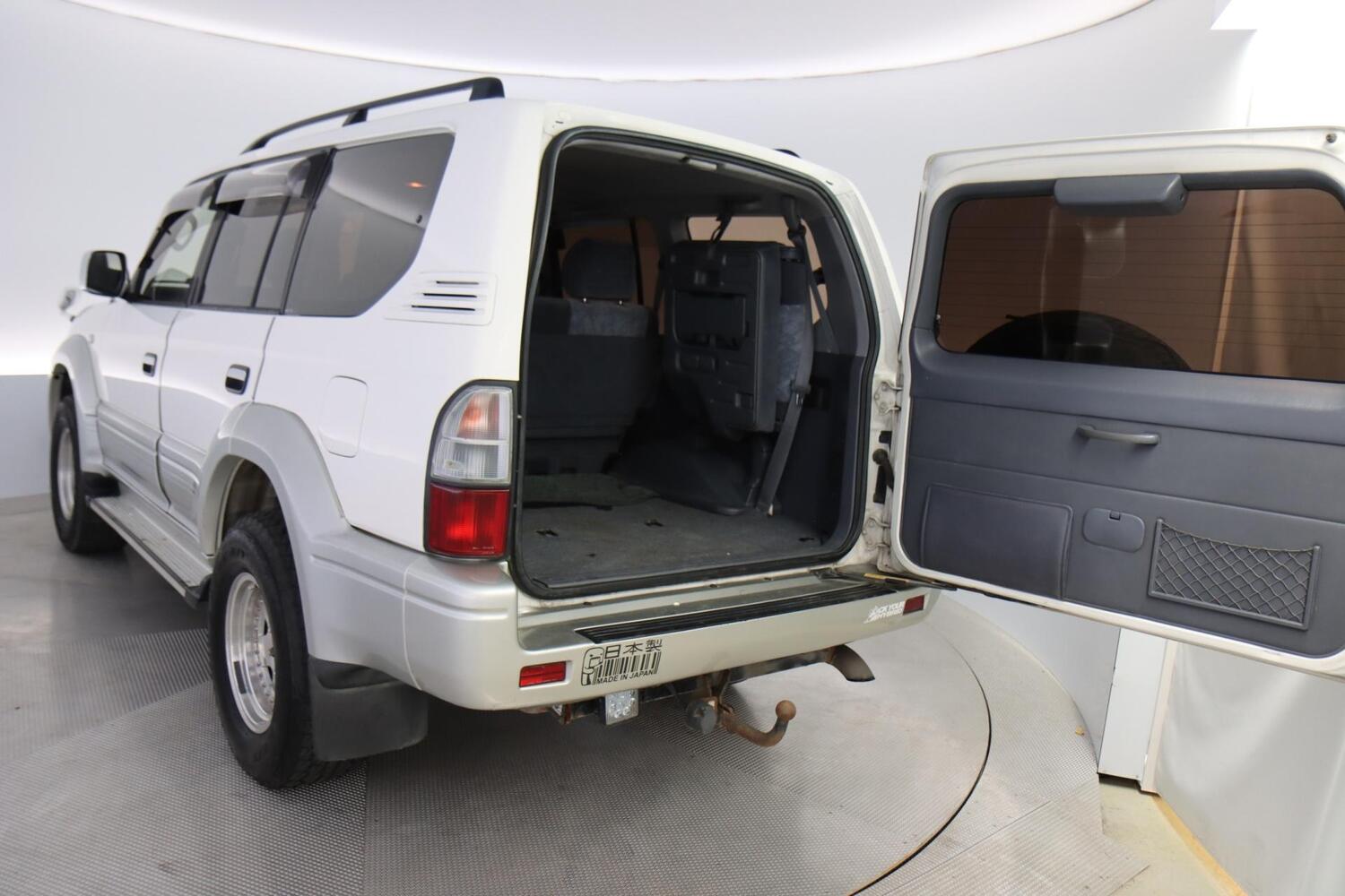 Toyota Land Cruiser vaihtoauto