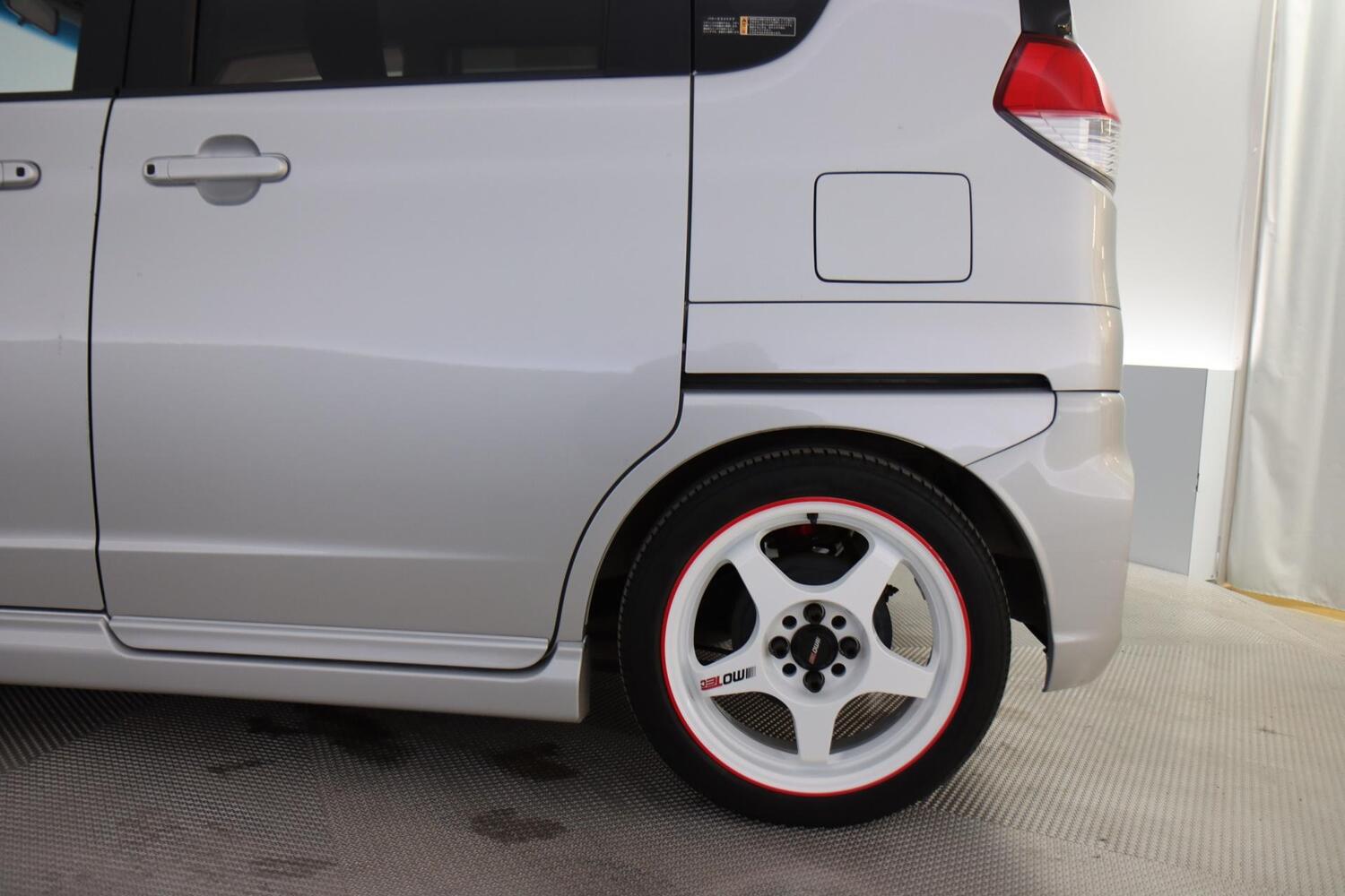 Mitsubishi Delica vaihtoauto