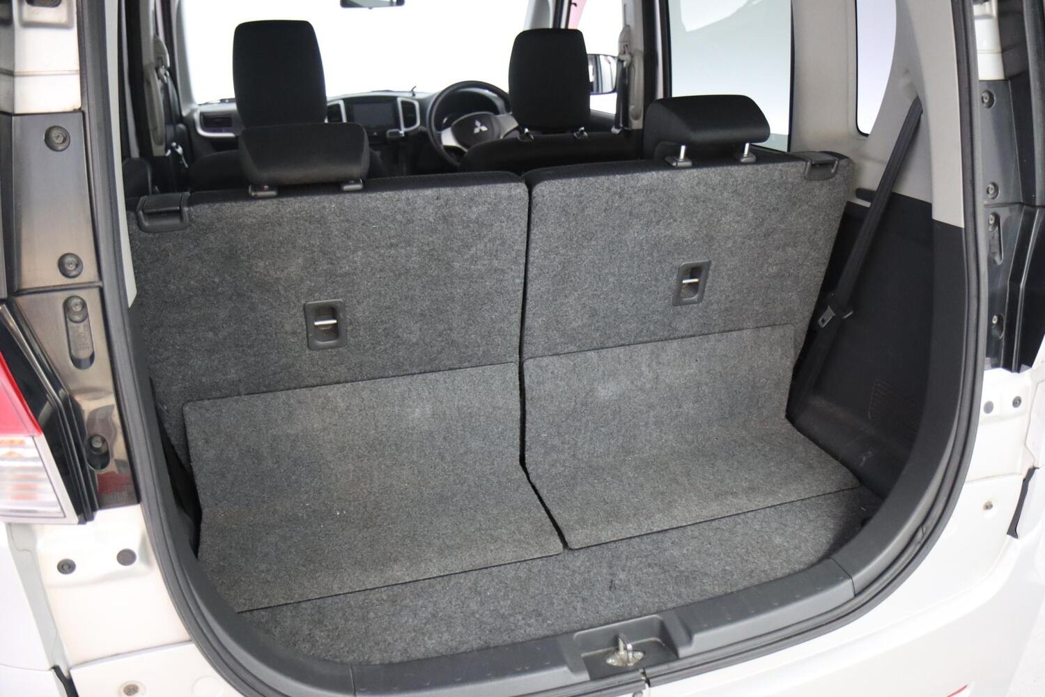 Mitsubishi Delica vaihtoauto