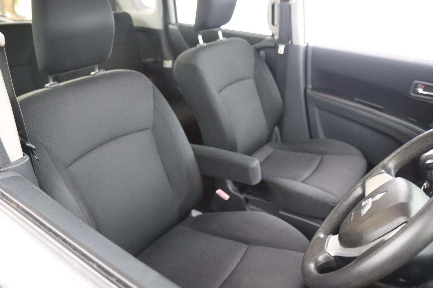 Mitsubishi Delica vaihtoauto