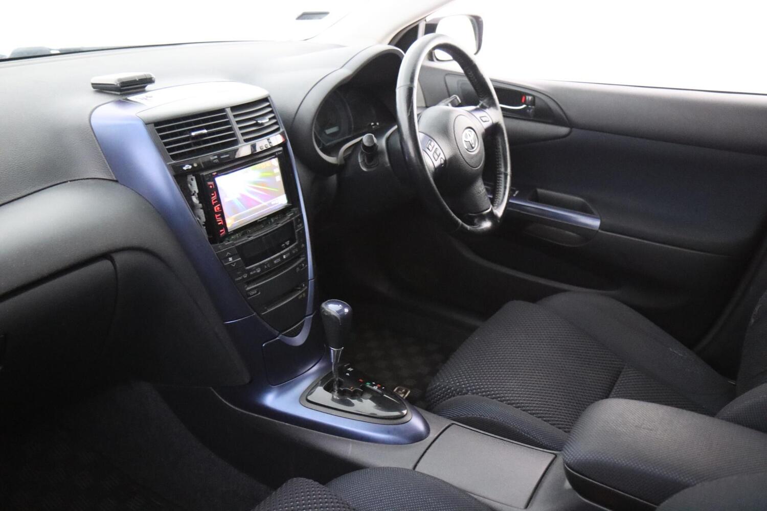 Toyota Caldina vaihtoauto