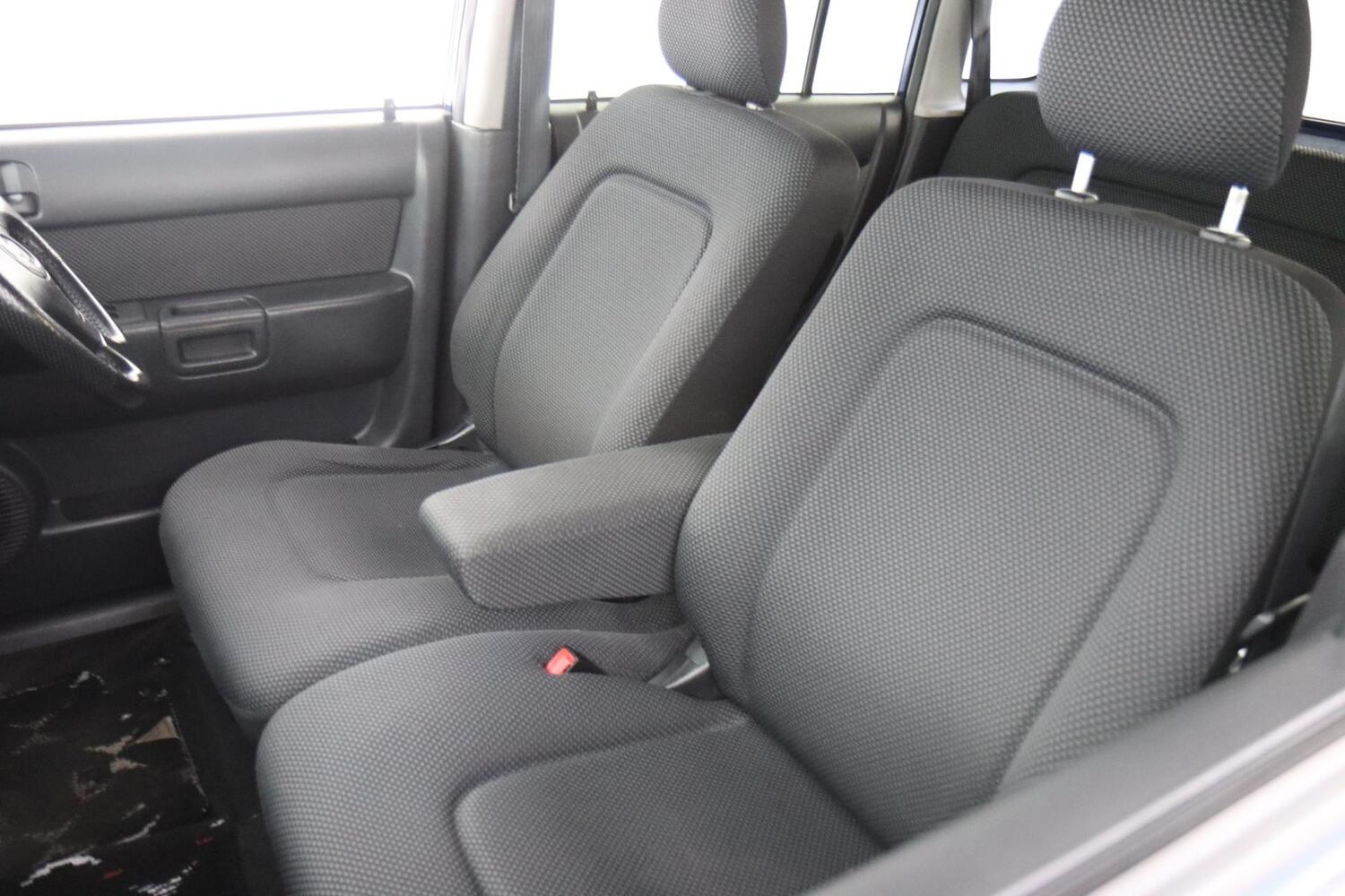 Toyota BB vaihtoauto