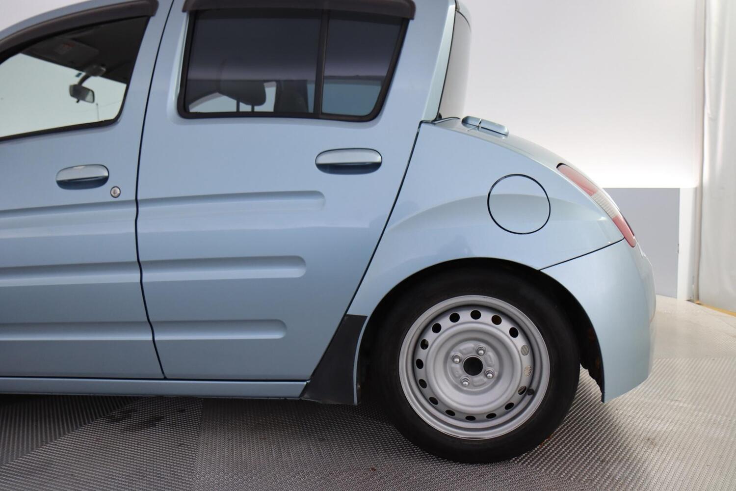 Toyota BB vaihtoauto