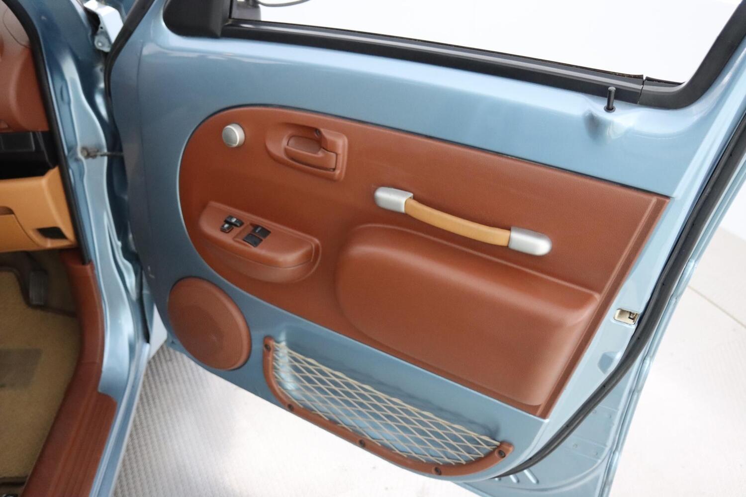 Toyota BB vaihtoauto