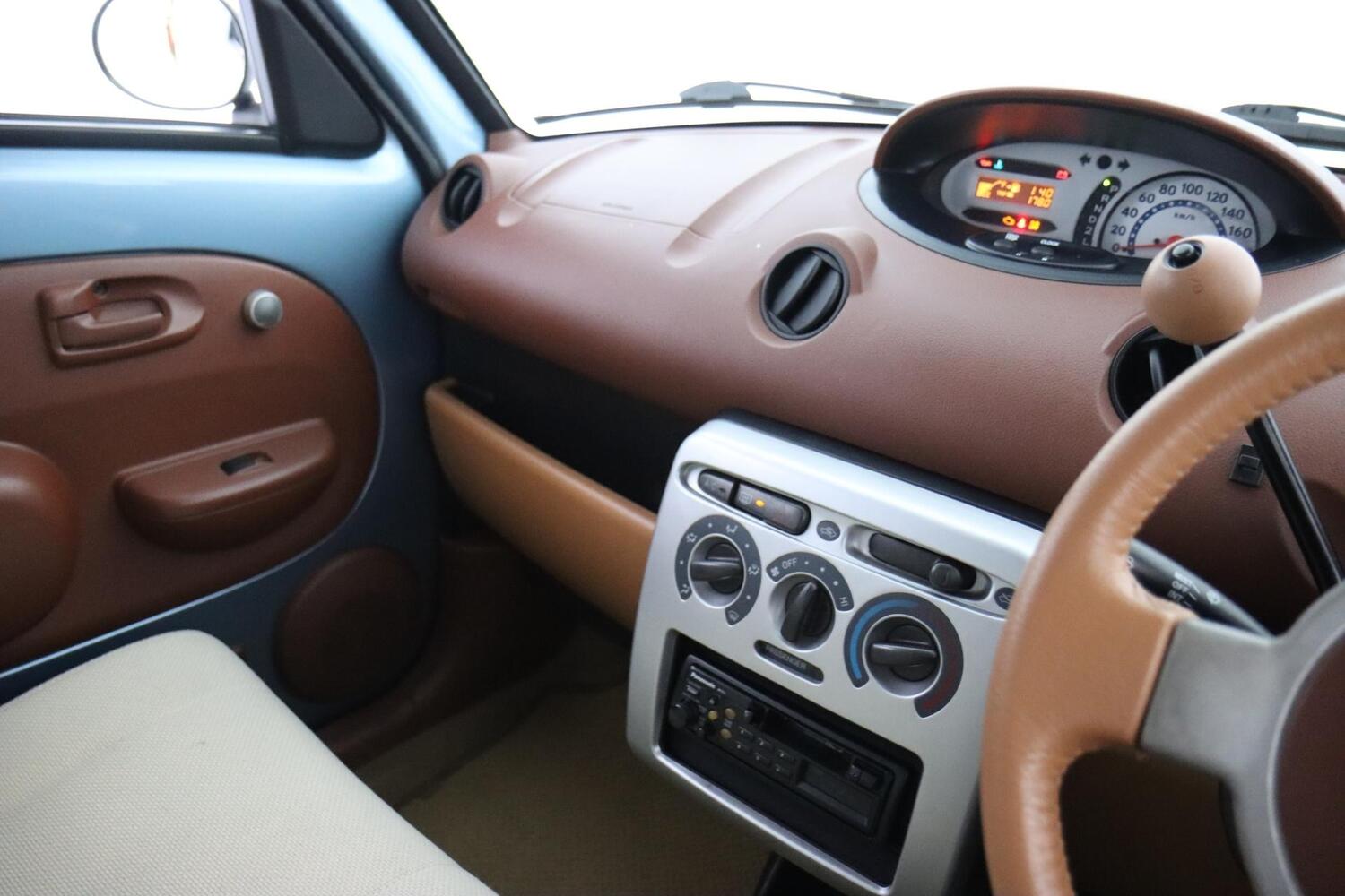 Toyota BB vaihtoauto