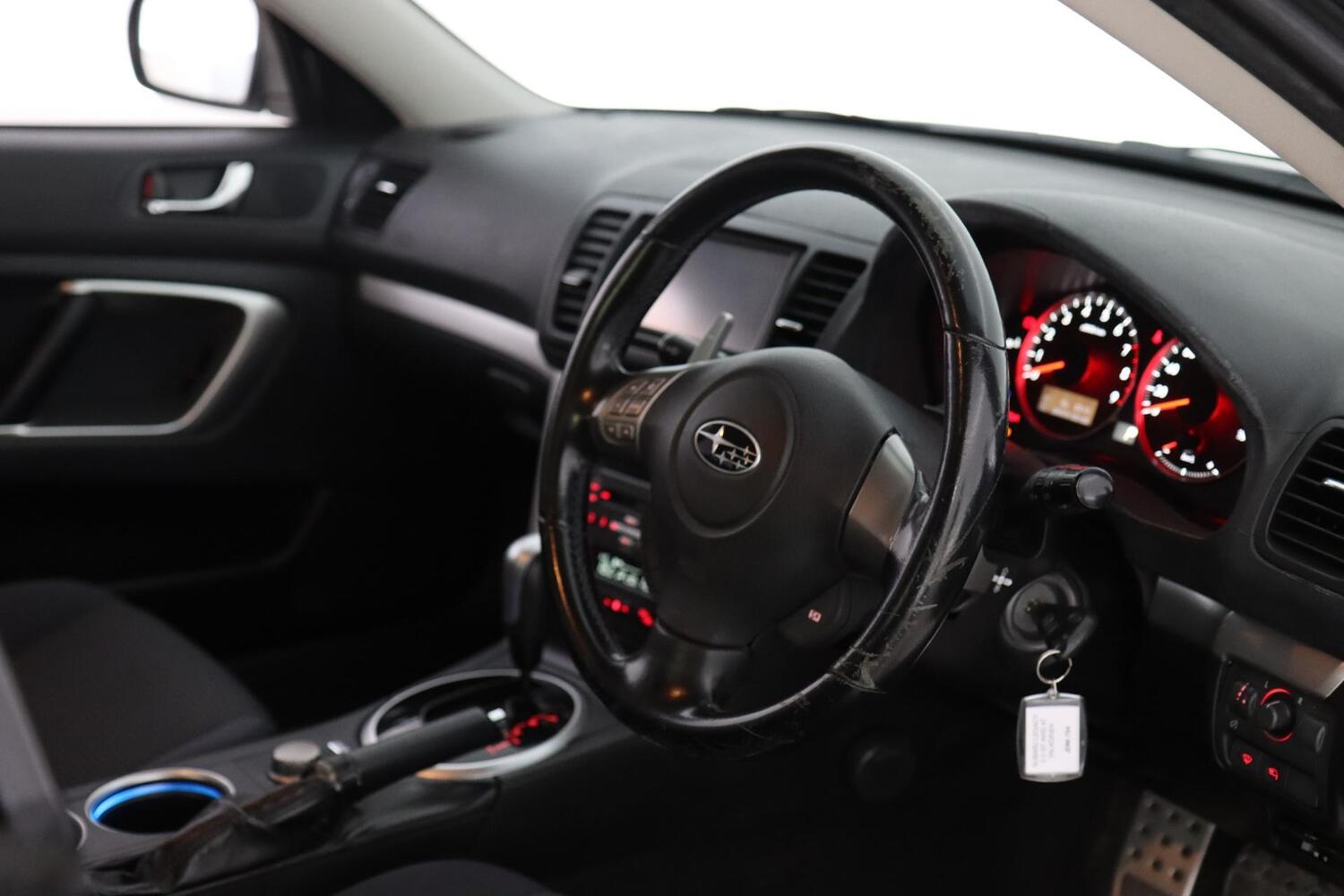 Subaru Legacy vaihtoauto