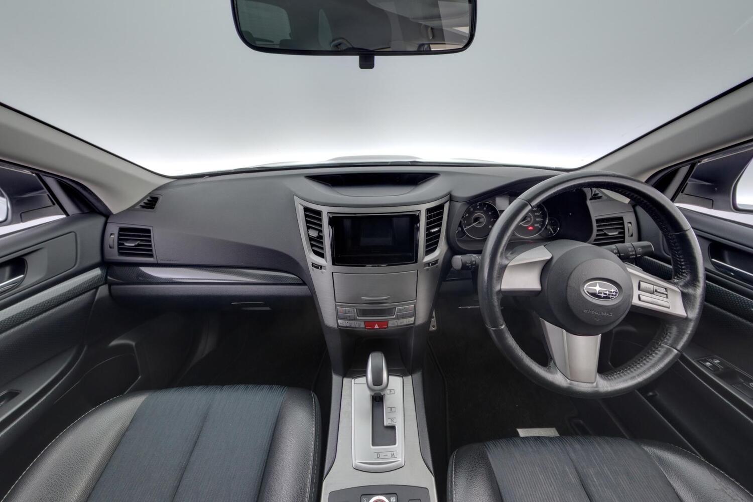 Subaru Legacy vaihtoauto