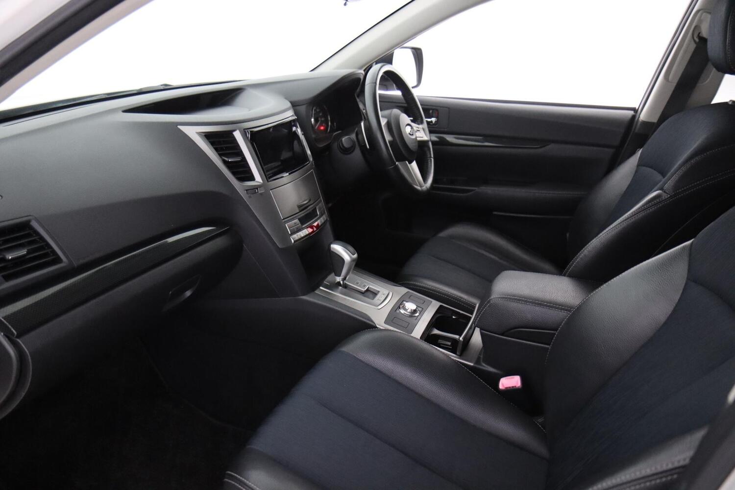 Subaru Legacy vaihtoauto