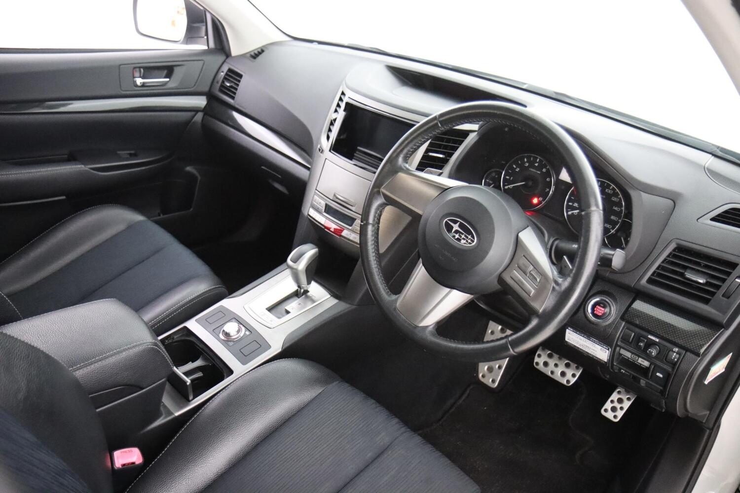 Subaru Legacy vaihtoauto