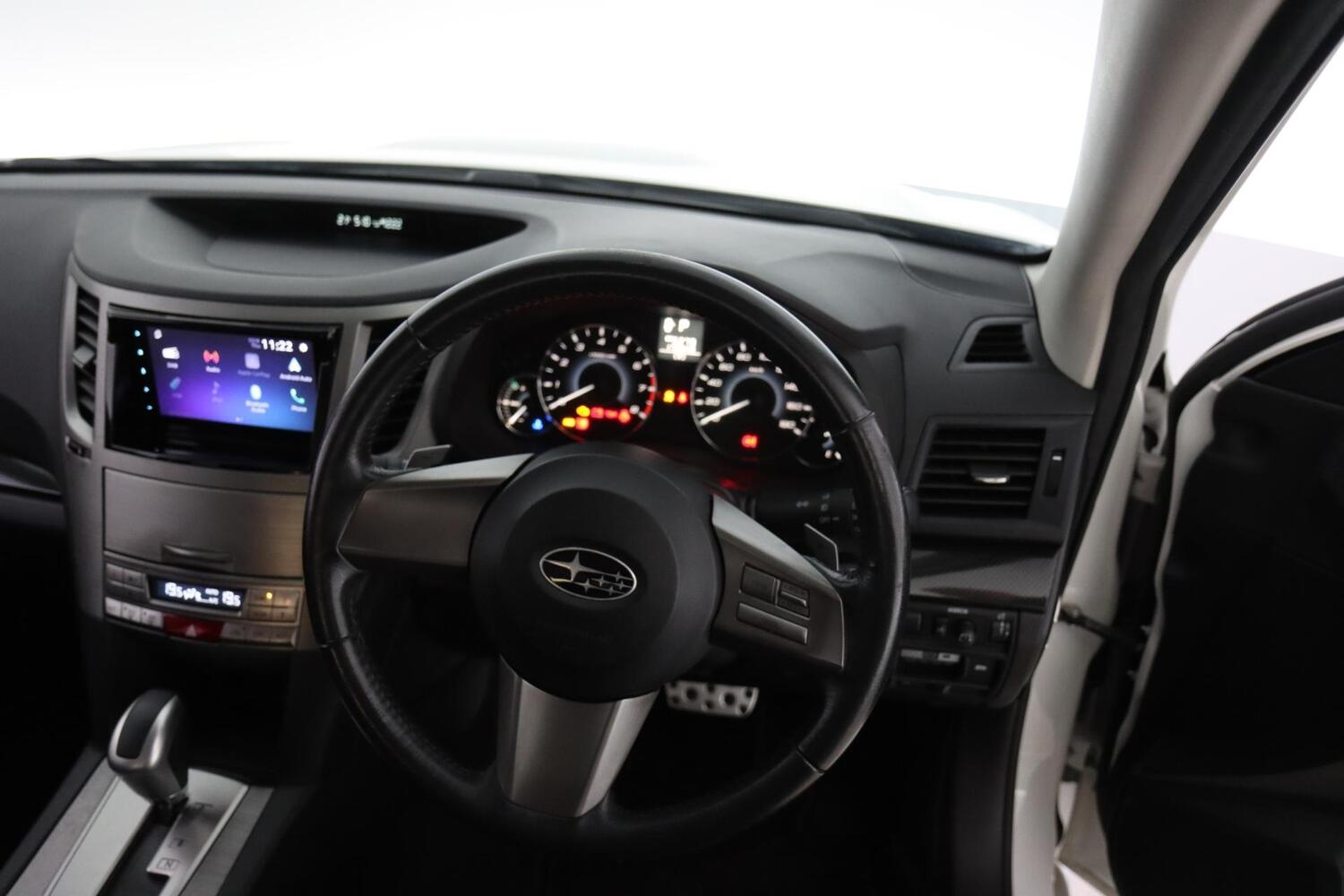 Subaru Legacy vaihtoauto