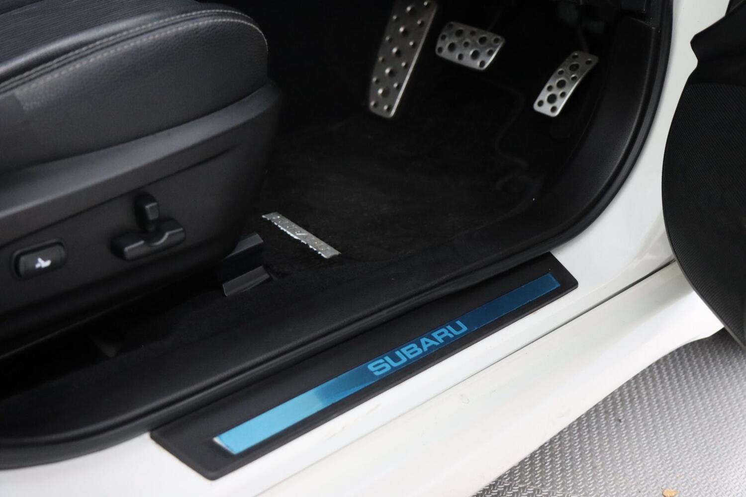 Subaru Legacy vaihtoauto