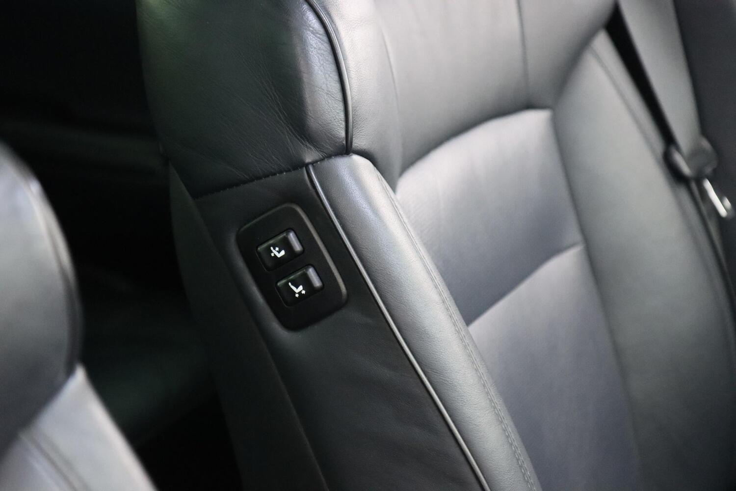 Toyota Crown vaihtoauto