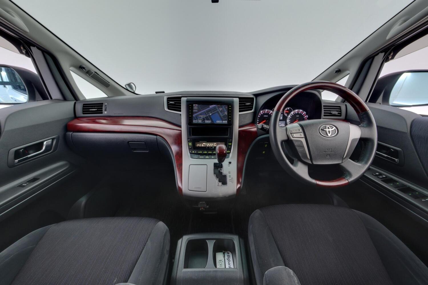 Toyota Vellfire vaihtoauto