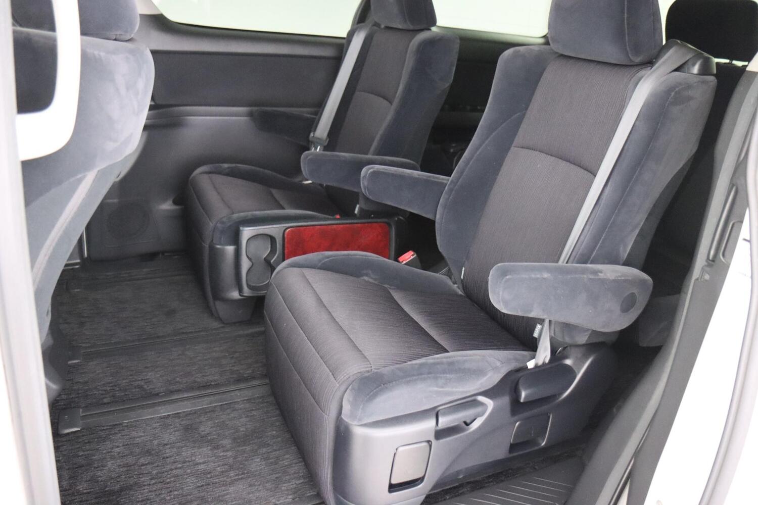 Toyota Vellfire vaihtoauto