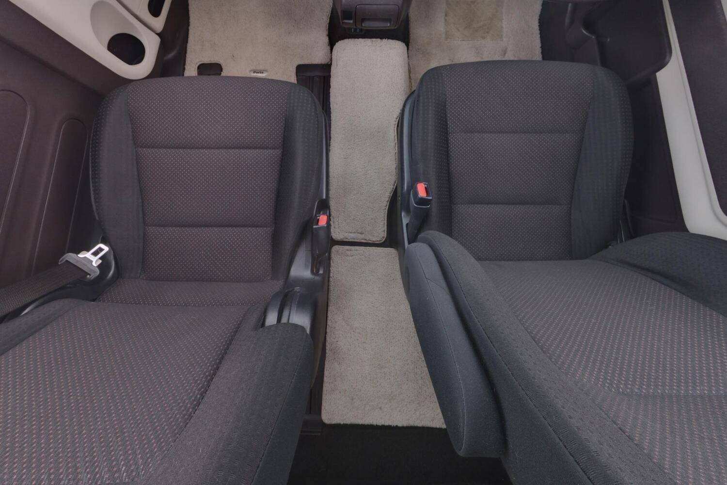 Toyota Porte vaihtoauto