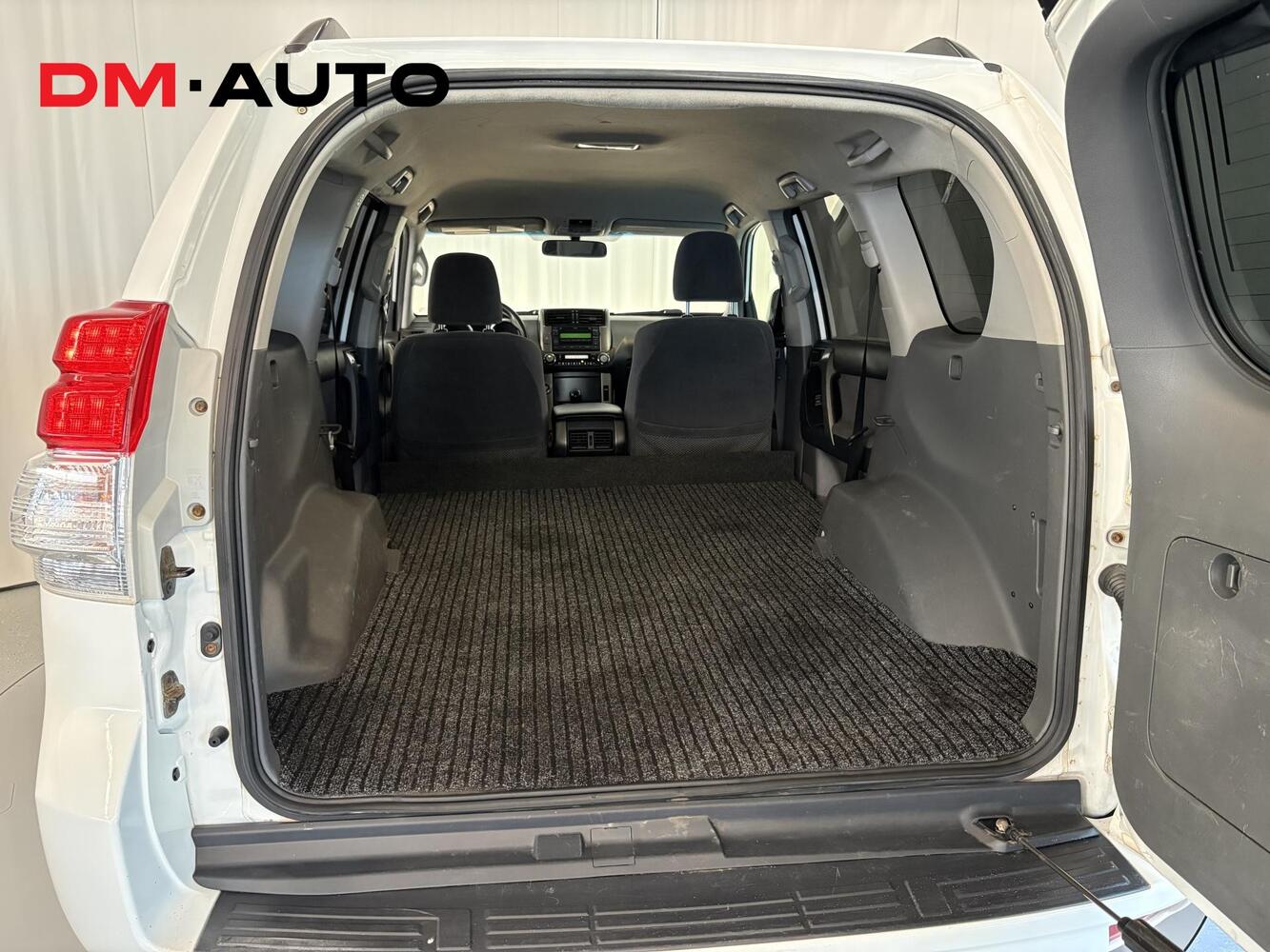 Toyota Land Cruiser vaihtoauto