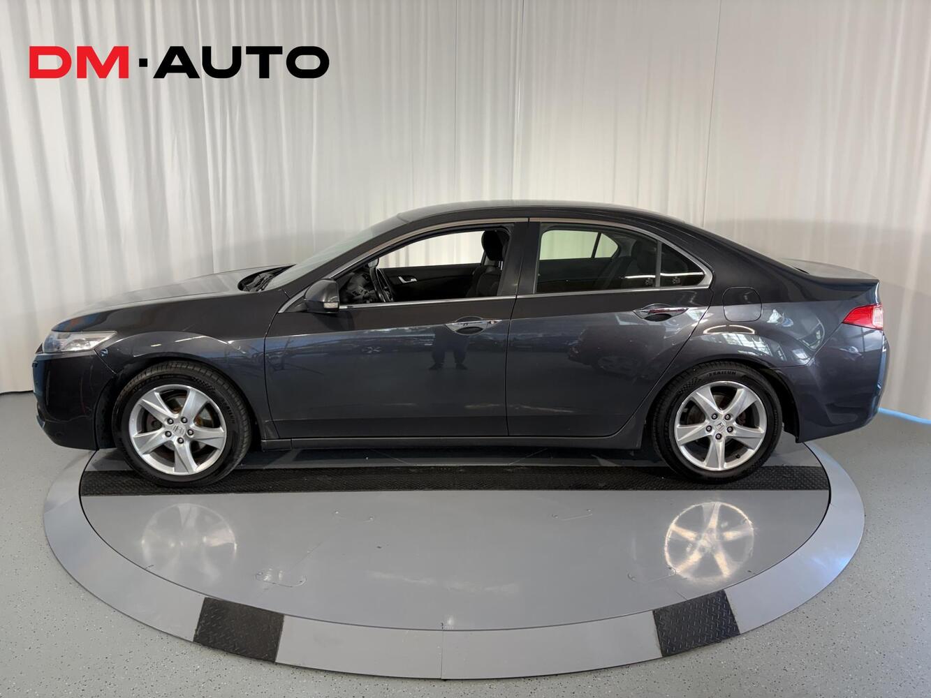 Honda Accord vaihtoauto