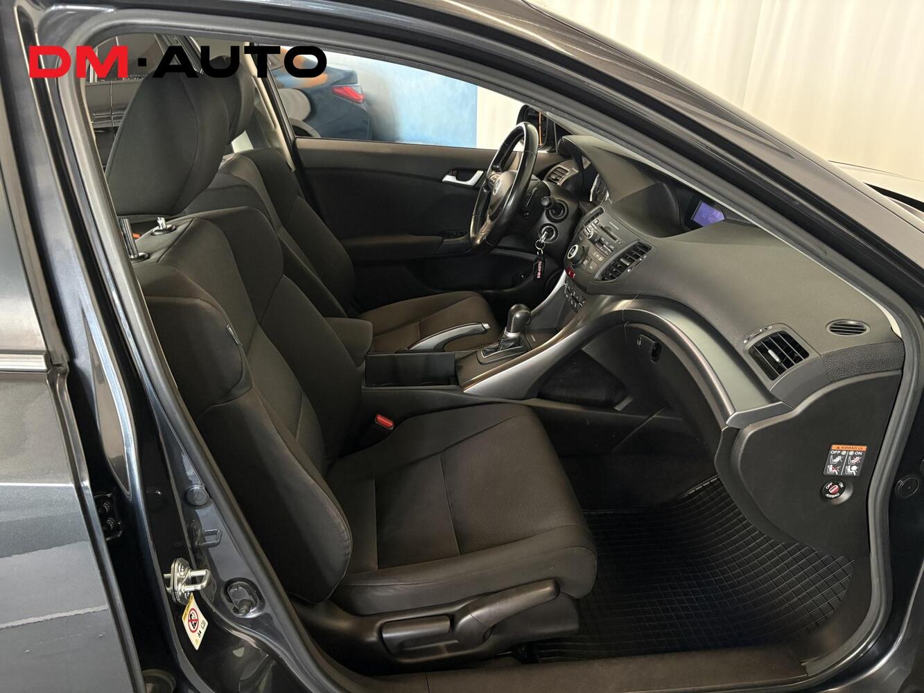 Honda Accord vaihtoauto