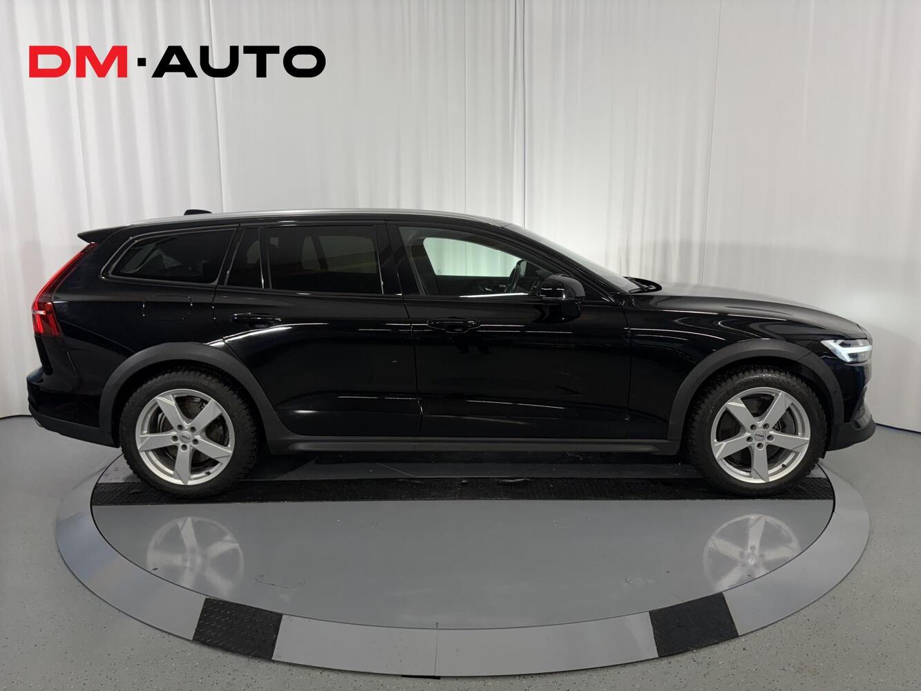 Volvo V60 Cross Country vaihtoauto