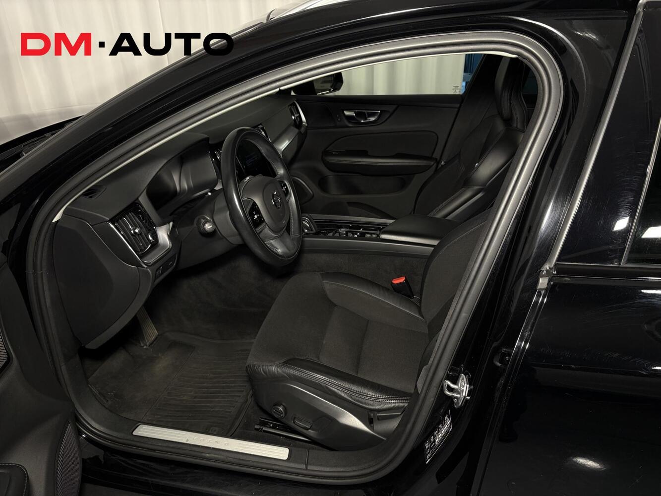 Volvo V60 Cross Country vaihtoauto