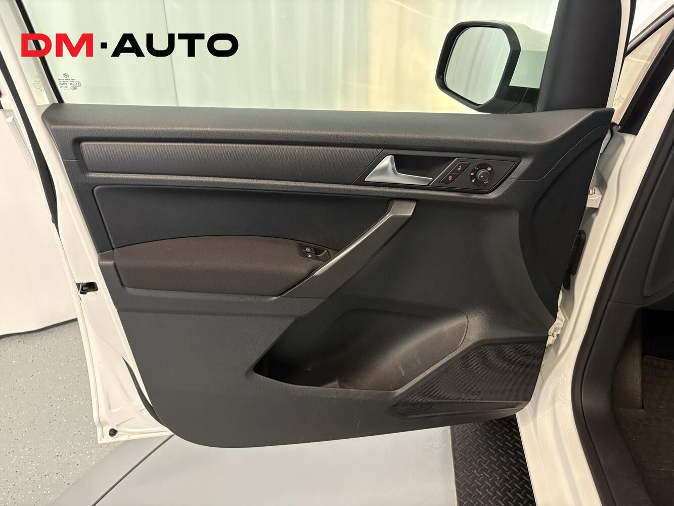 Volkswagen Caddy Maxi vaihtoauto