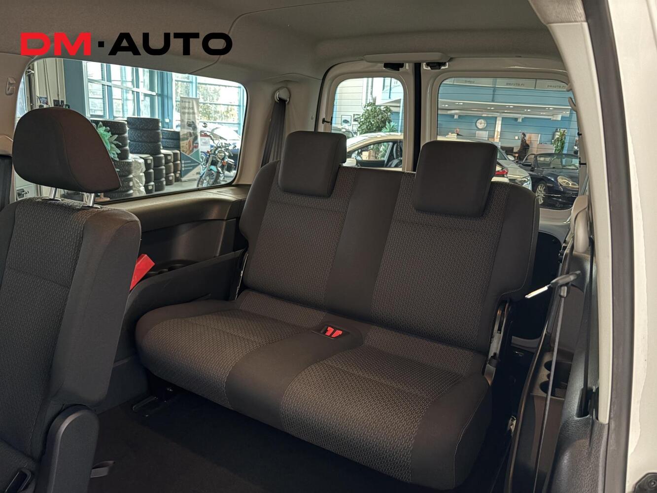 Volkswagen Caddy Maxi vaihtoauto