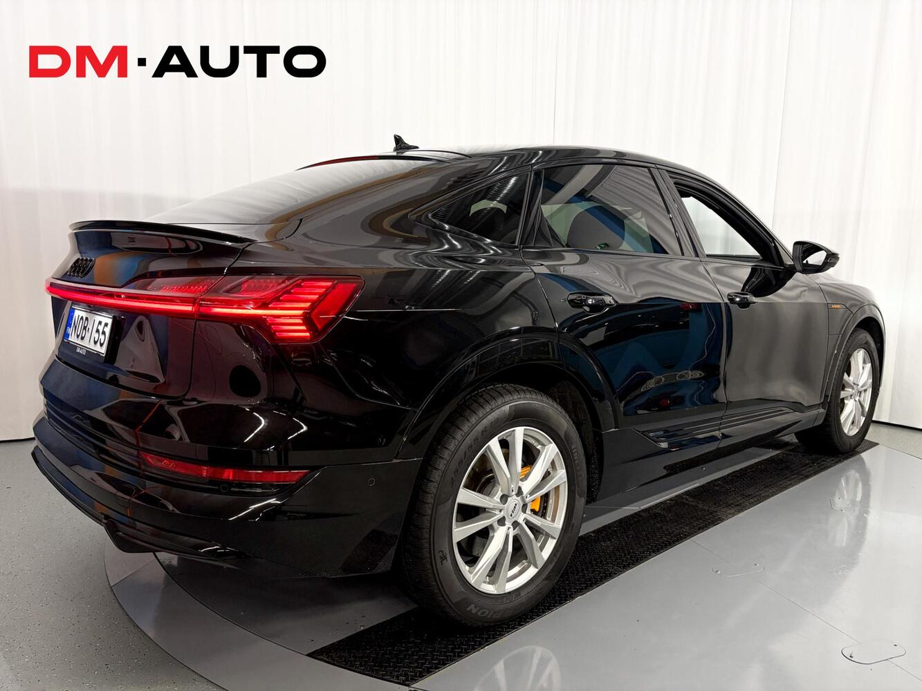 Audi e-tron vaihtoauto