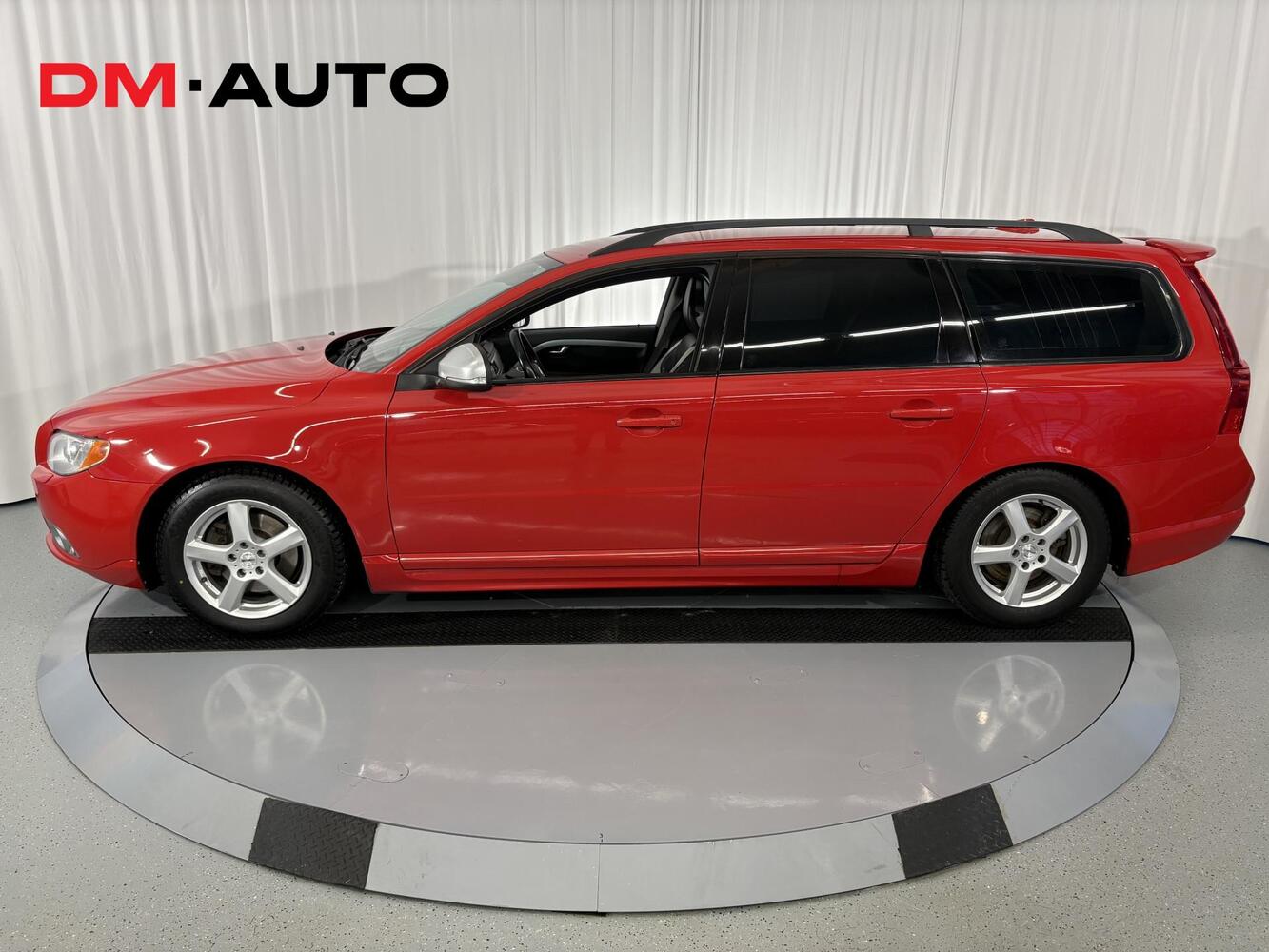 Volvo V70 vaihtoauto
