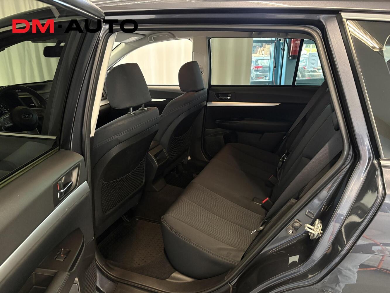 Subaru Legacy vaihtoauto