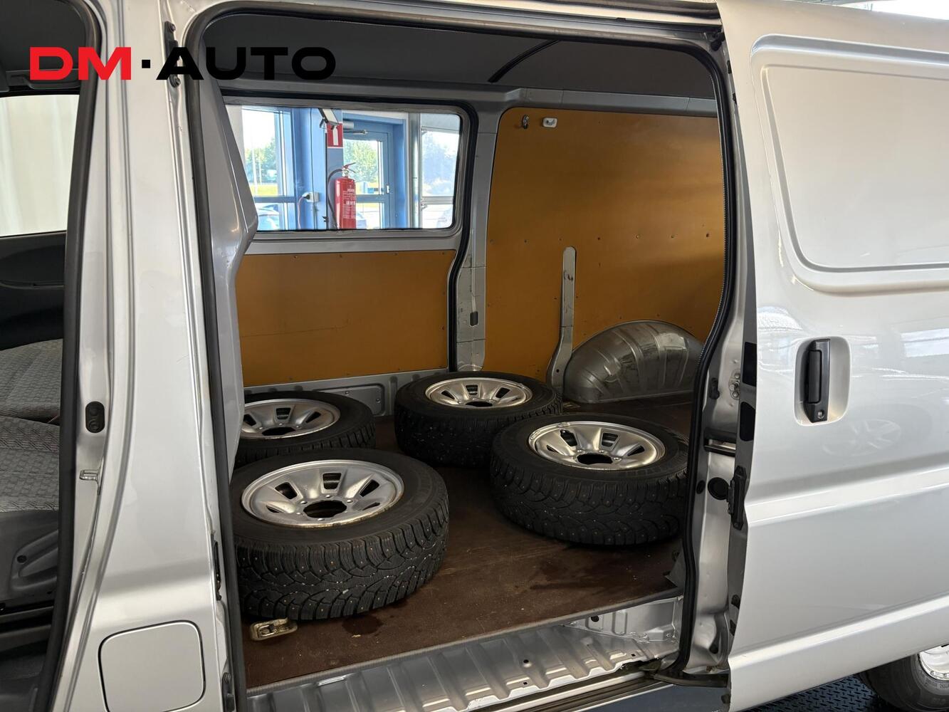 Toyota Hiace vaihtoauto