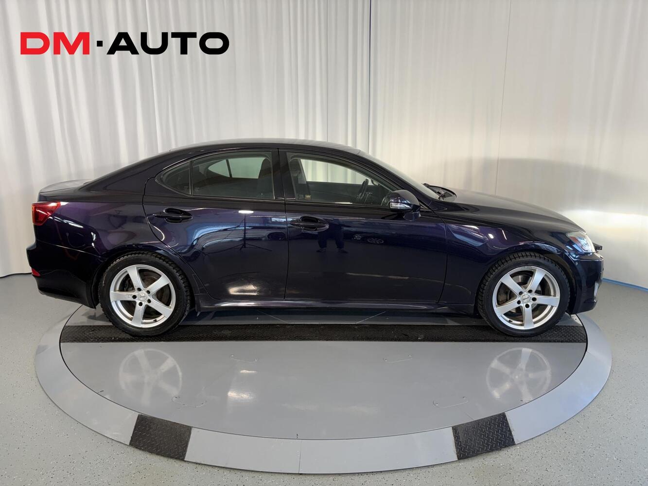 Lexus IS vaihtoauto