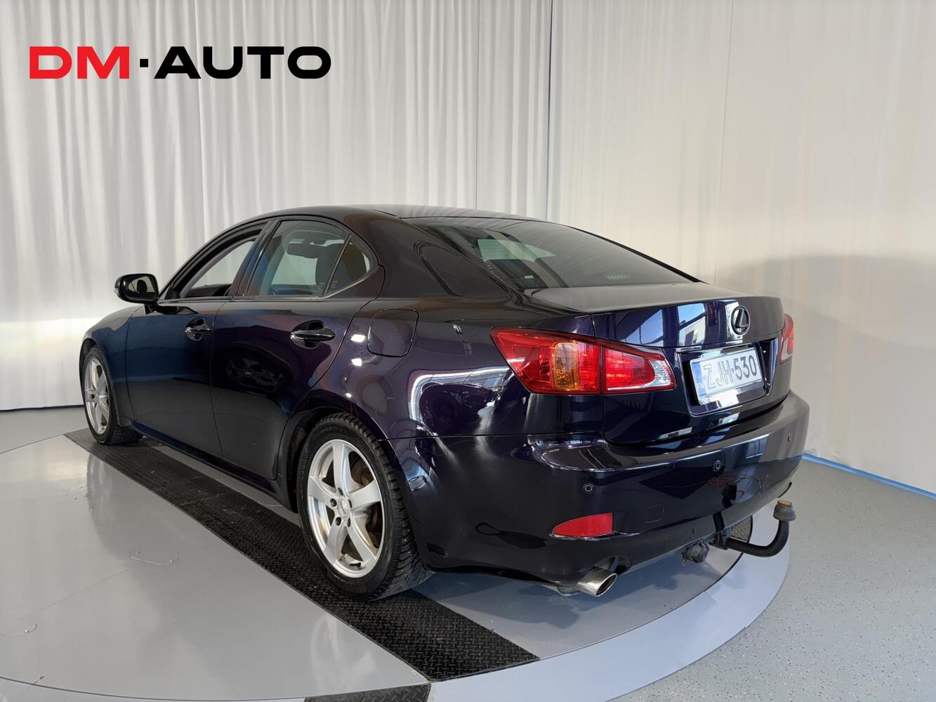 Lexus IS vaihtoauto