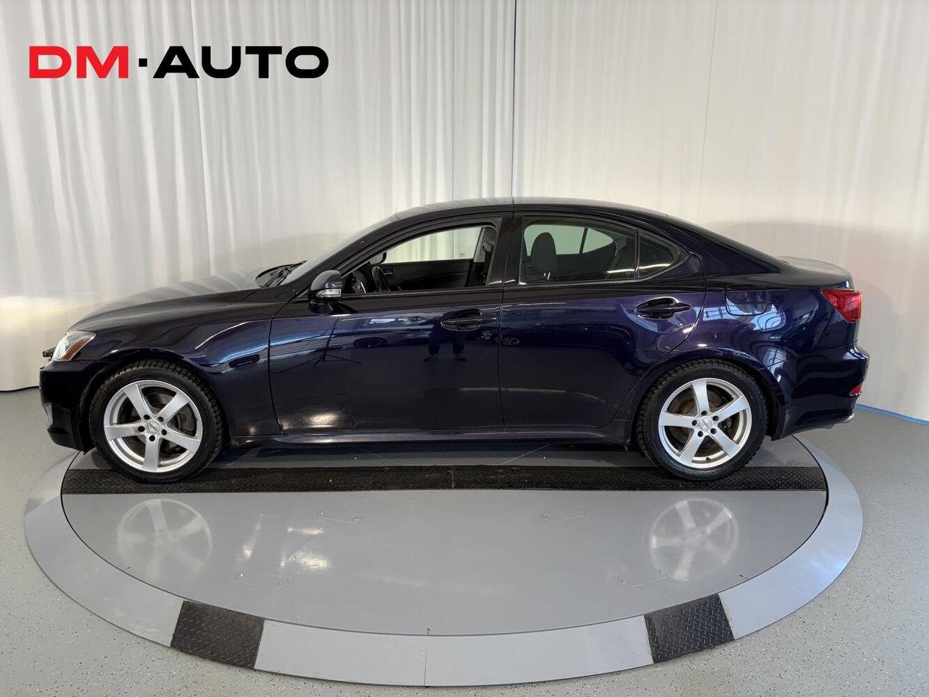 Lexus IS vaihtoauto