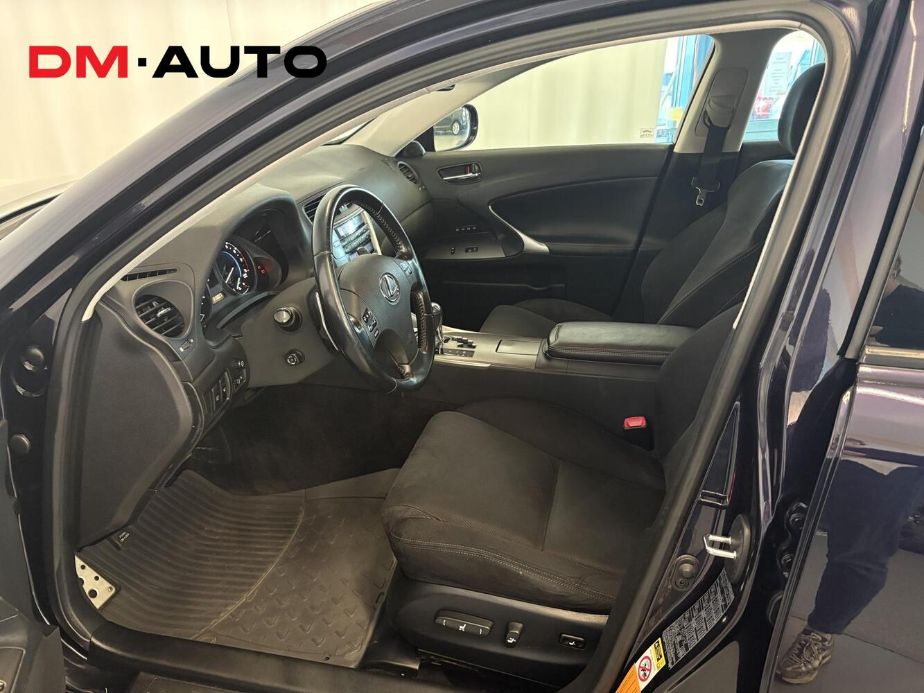 Lexus IS vaihtoauto