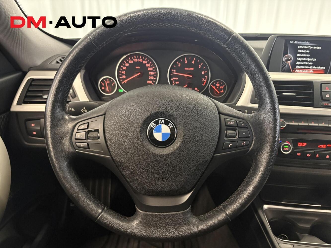 BMW 320 vaihtoauto