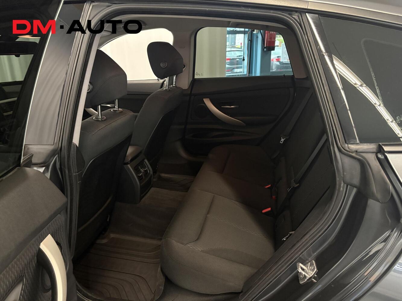 BMW 320 vaihtoauto
