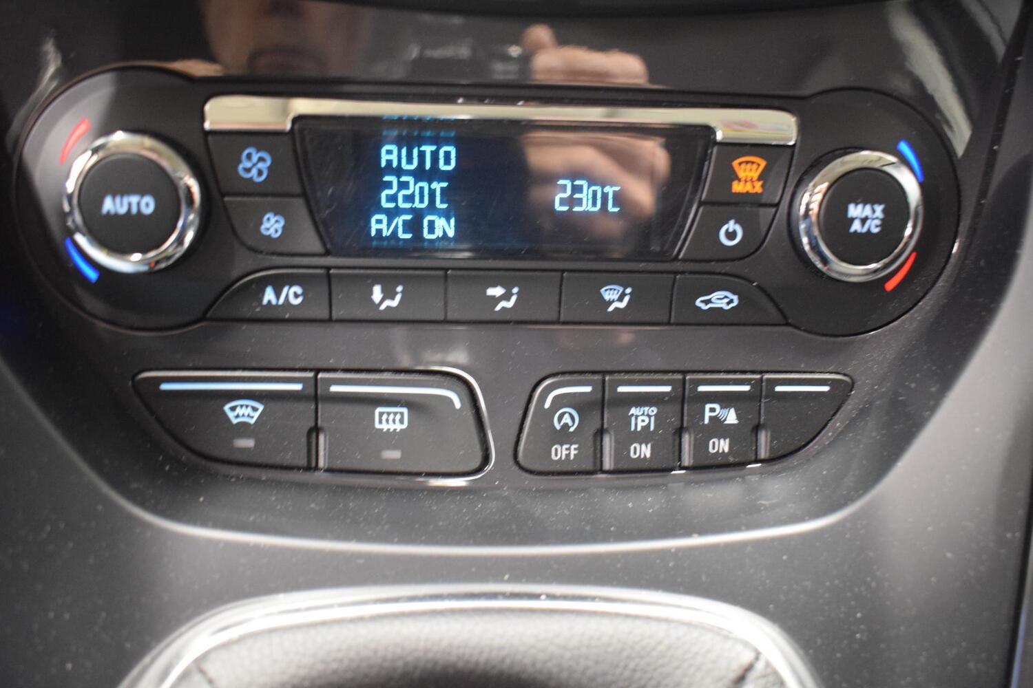 Ford Kuga vaihtoauto