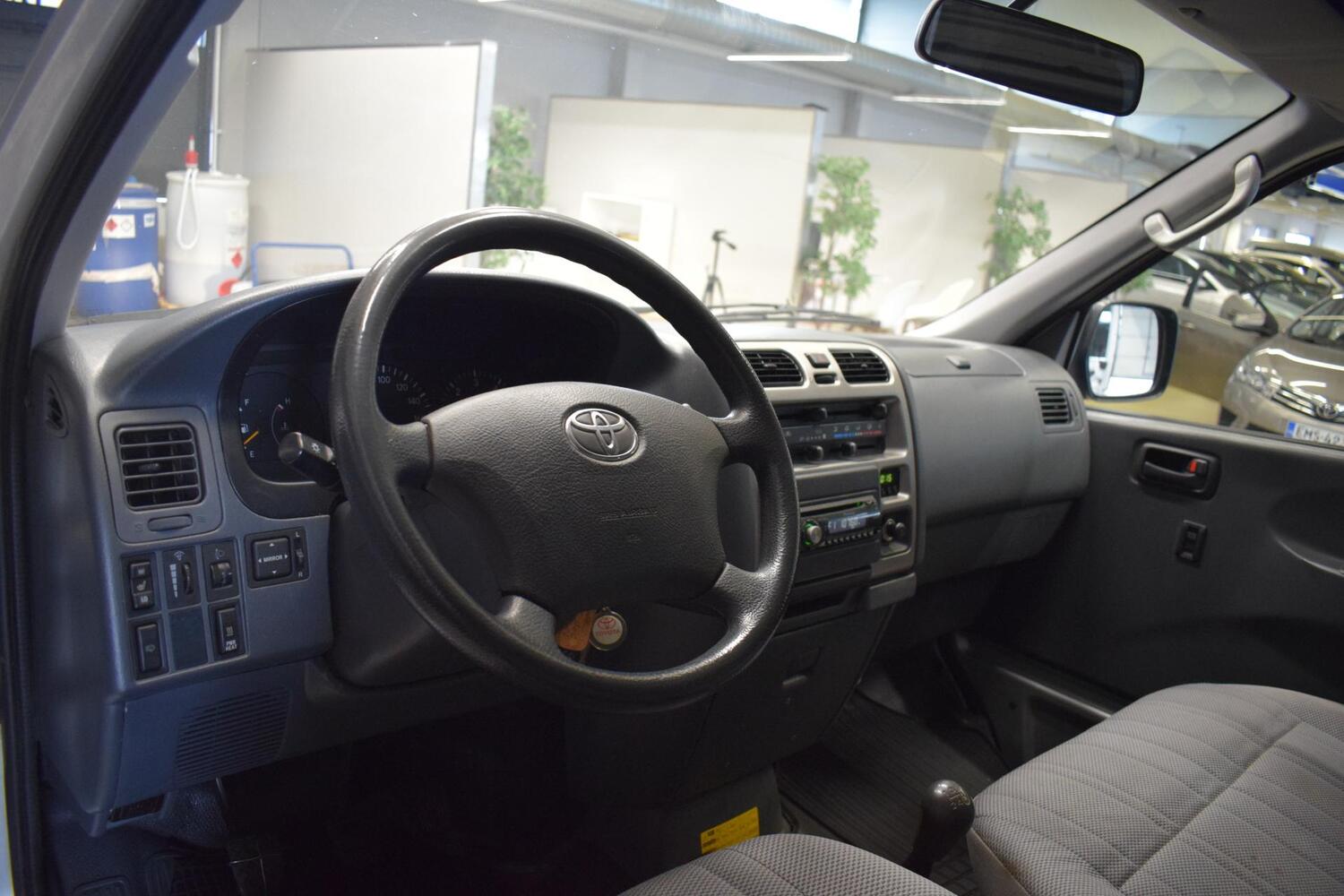 Toyota Hiace vaihtoauto