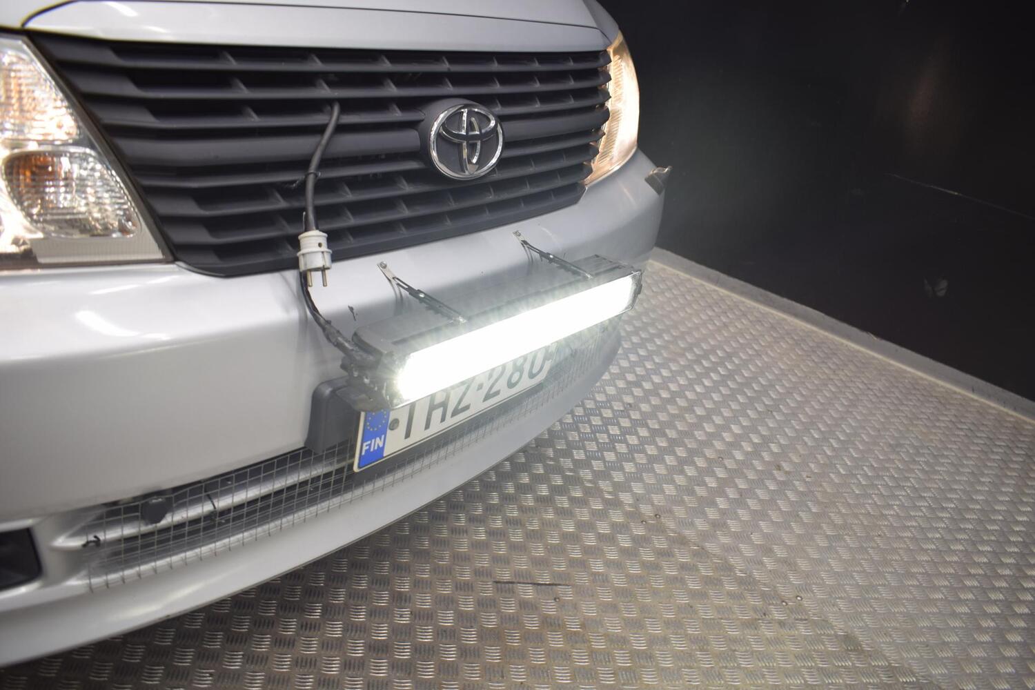 Toyota Hiace vaihtoauto