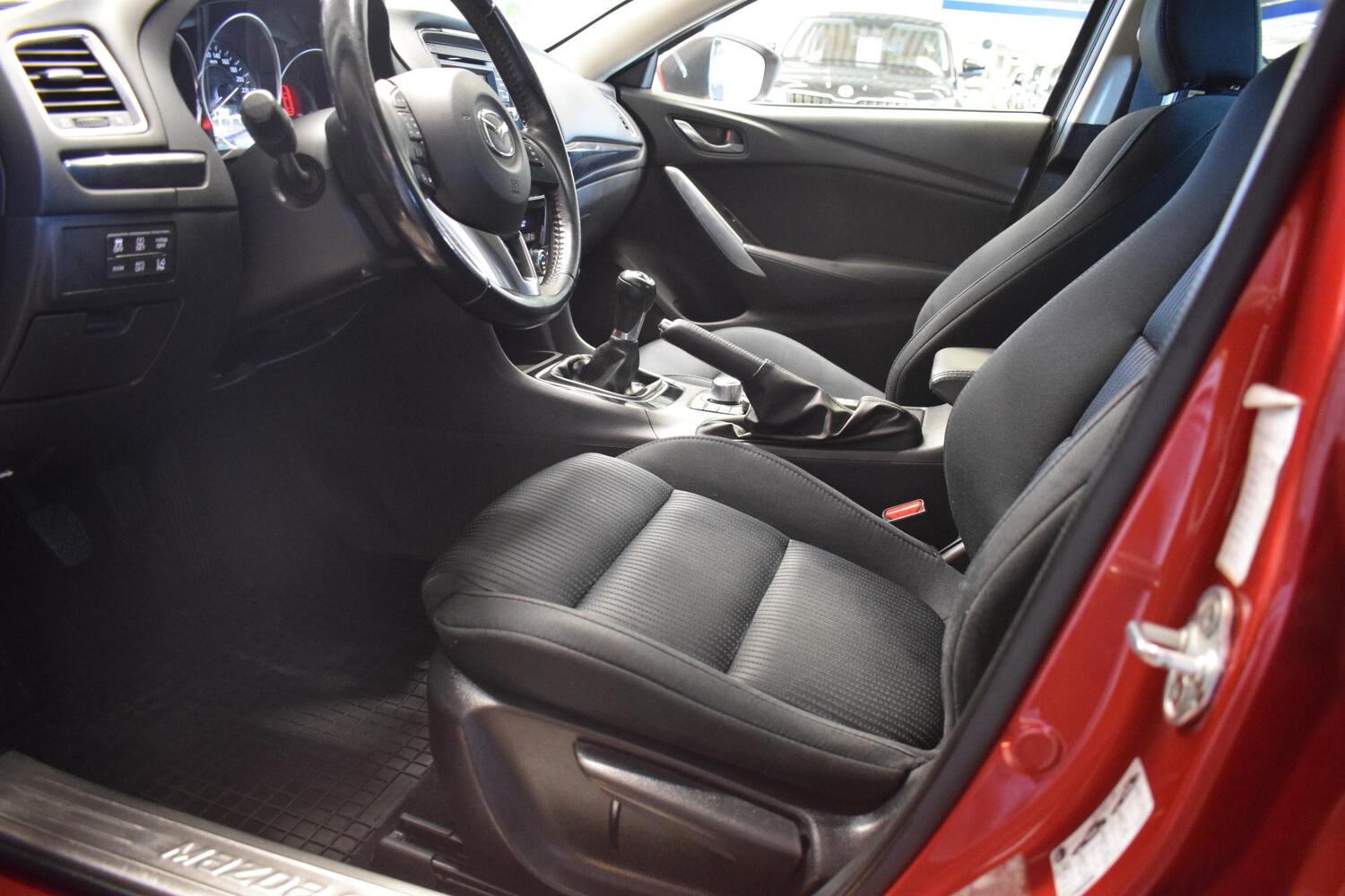 Mazda 6 vaihtoauto
