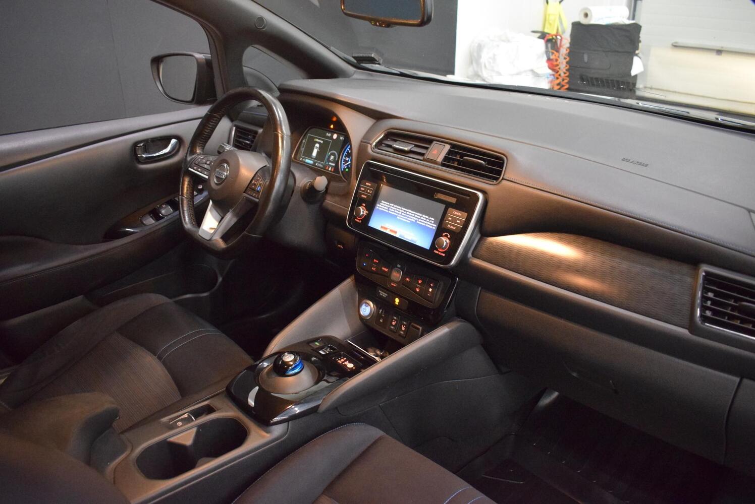 Nissan Leaf vaihtoauto