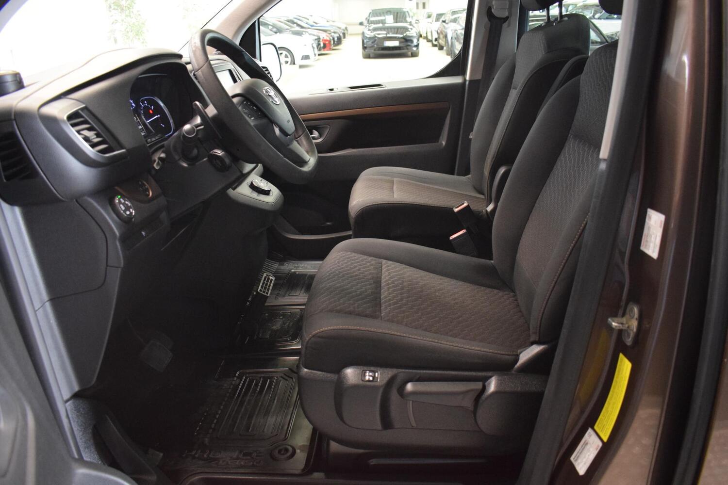 Toyota Proace Verso vaihtoauto