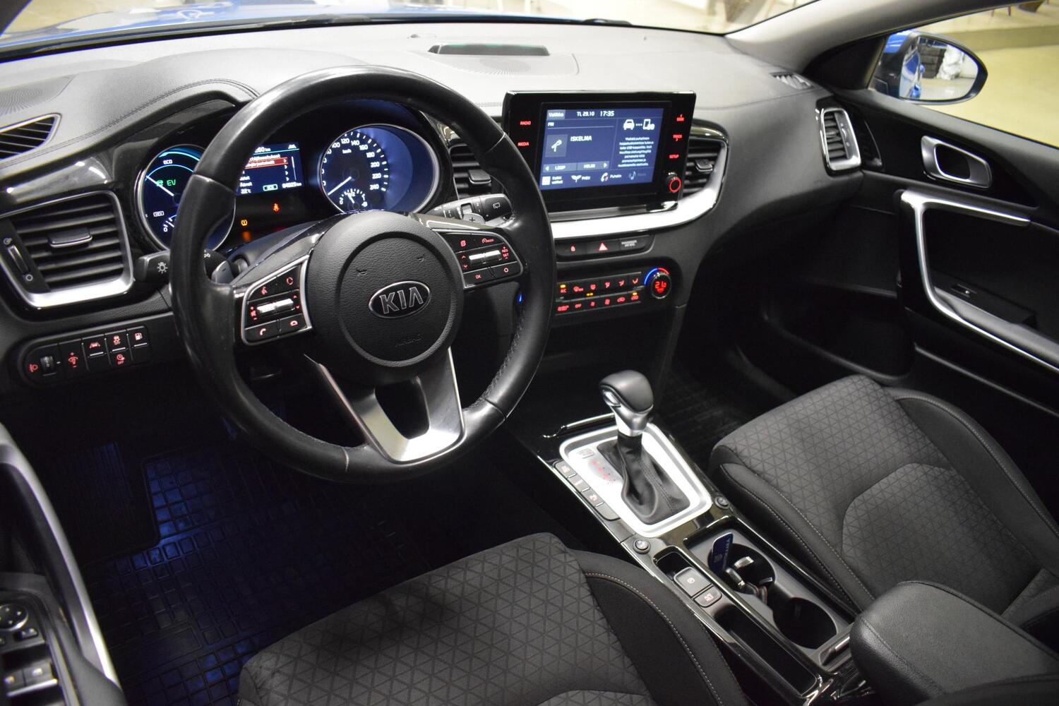 Kia Ceed vaihtoauto