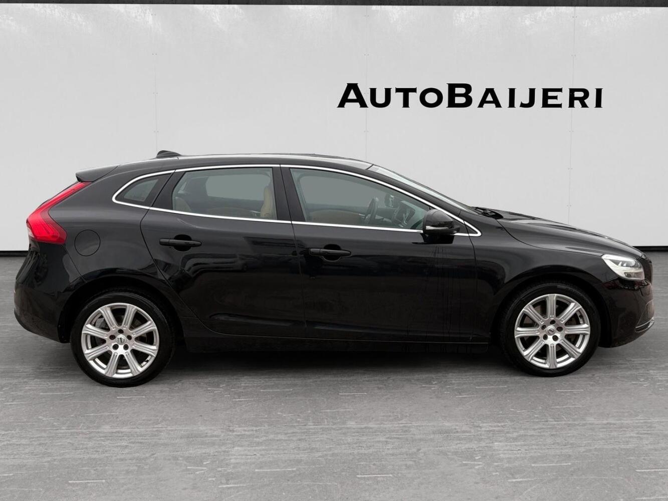 Volvo V40 vaihtoauto