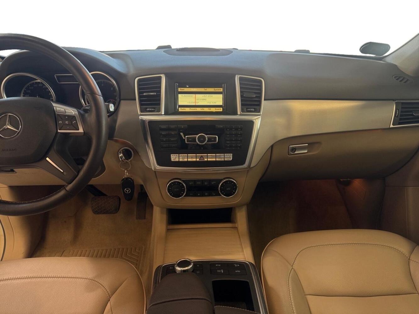 Mercedes-Benz ML vaihtoauto